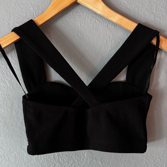 Minkpink | cross strap | stretch | sweetheart neck | strappy | black | crop | xs - Picture 6 of 11